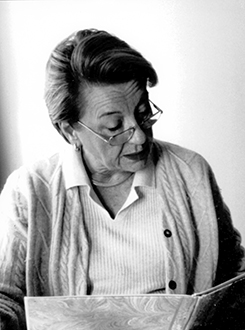 Άννα Αβραμέα (1934-2008)